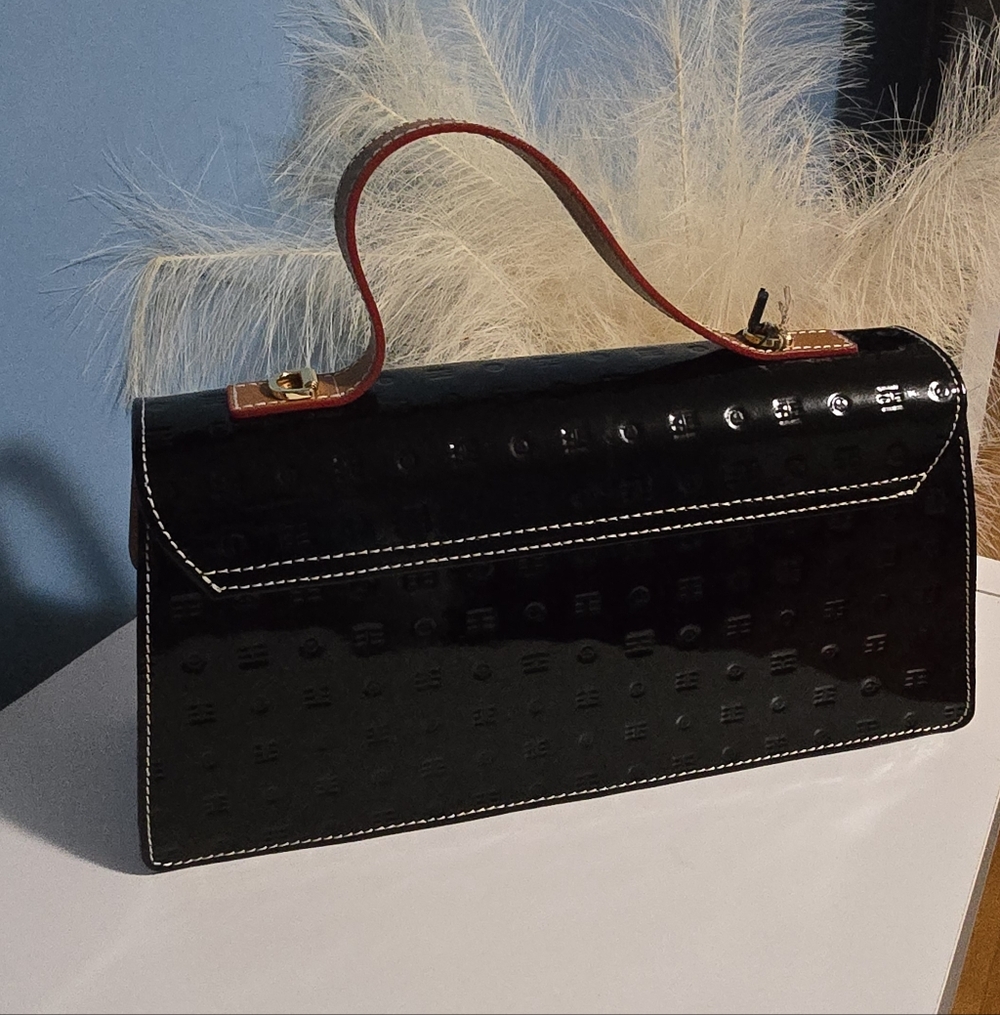 Luxury Black Patent Leather Shoulder Bag - Picture 2 of 9